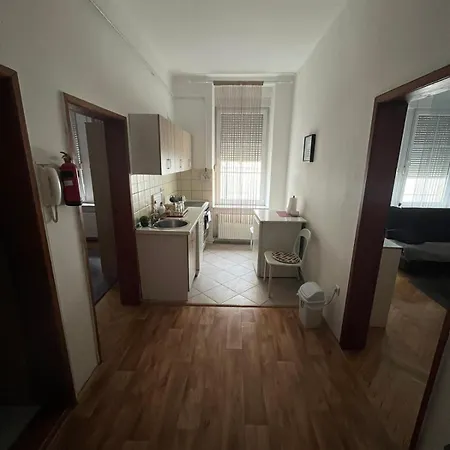 Dino City Center Apartment *